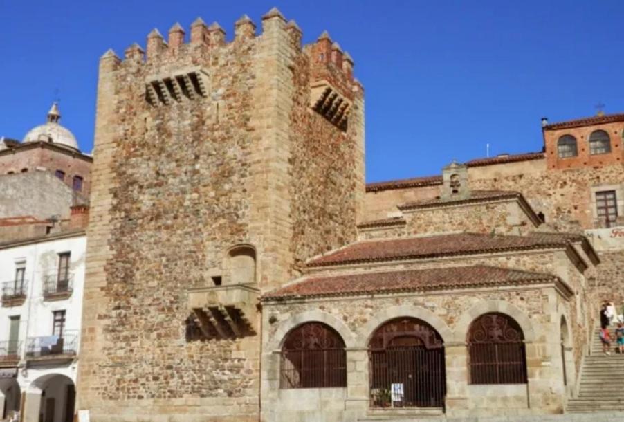 Ferienwohnung Apartamento Las Encinas Caces Exterior foto